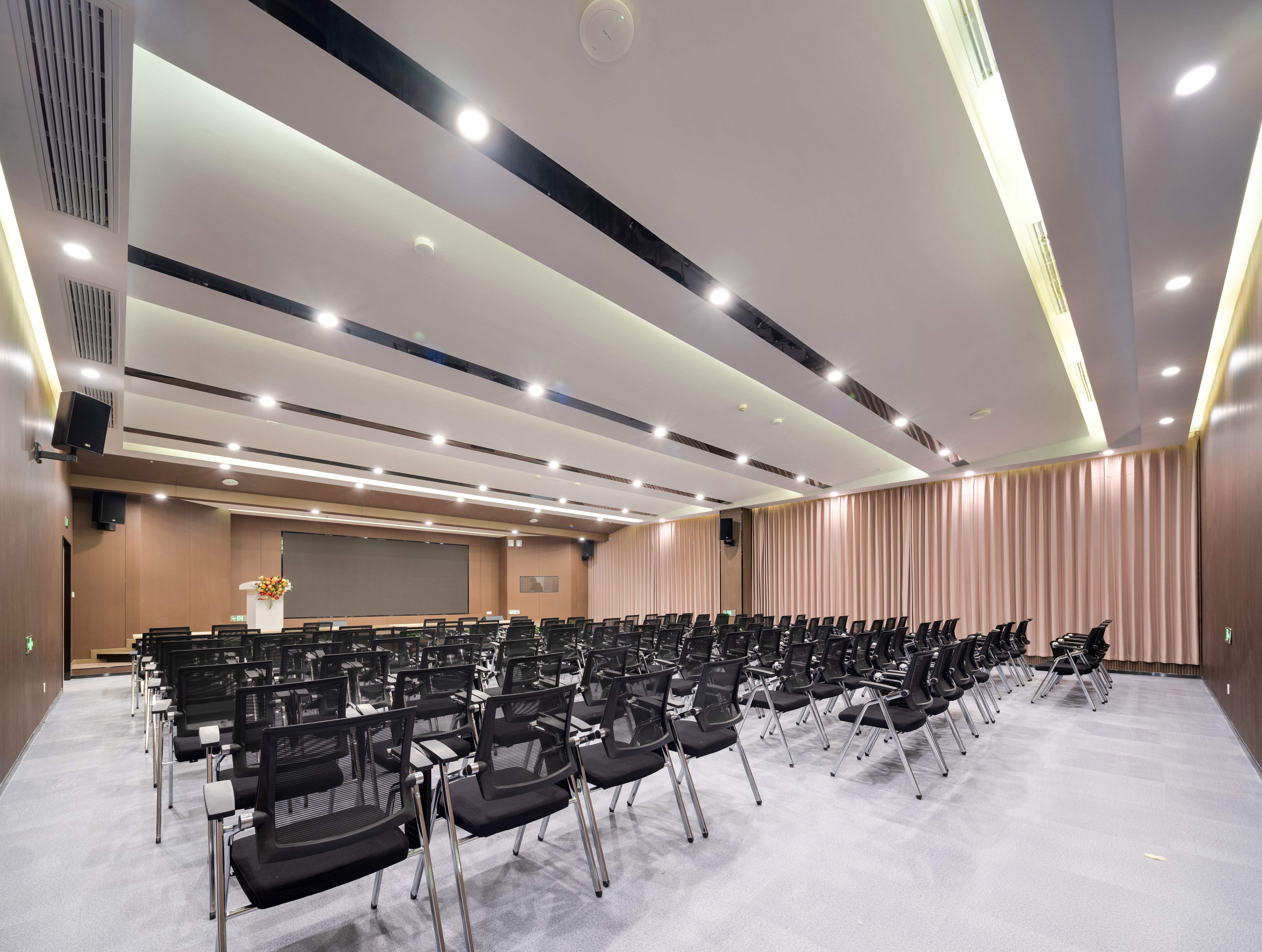 【完工案例】人福醫(yī)藥黃岡總部辦公室裝修完工！(圖8)